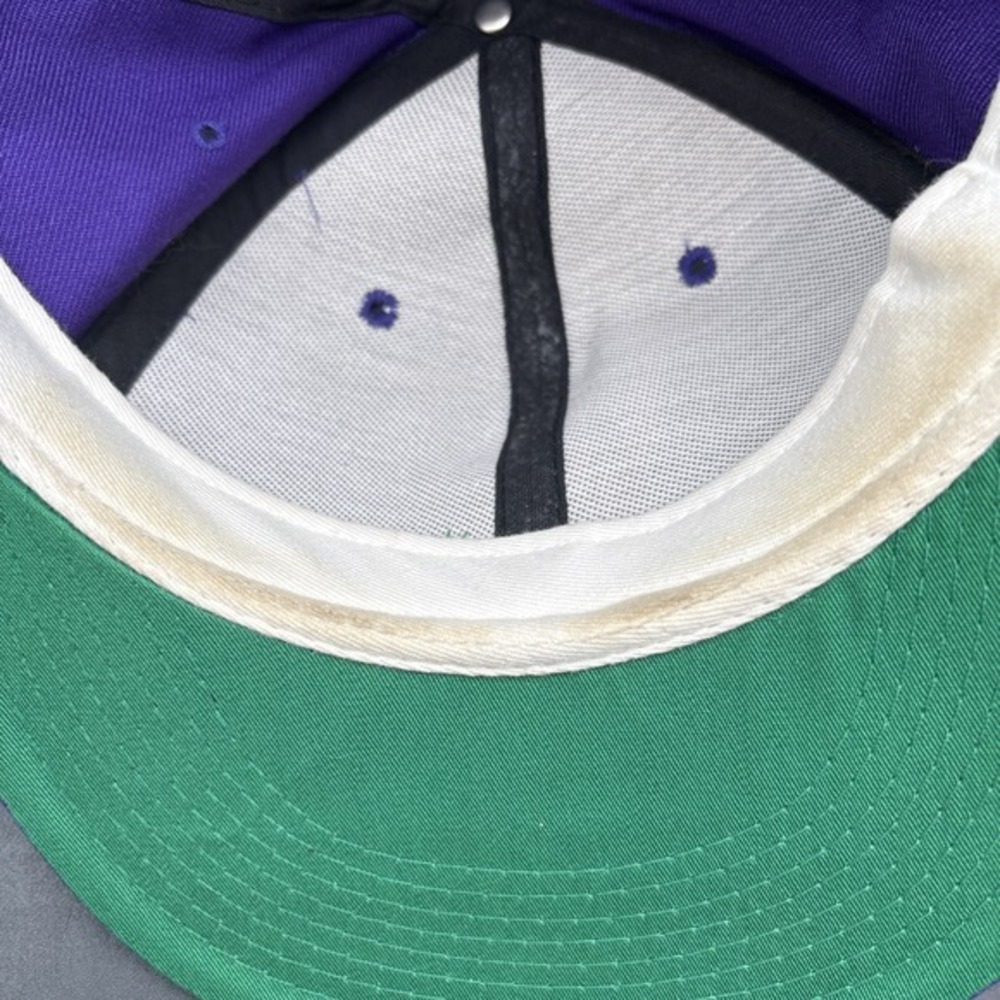 Washington Huskies New Era Pro Model Fitted Hat Size 7‎ Purple Gold Vintage - Picture 10 of 11